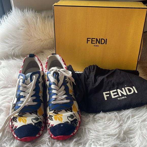 25% PRICE DROP!! $220 (was $295)
SPECTACULAR FENDI canvas sneakers - Picture 5 of 5